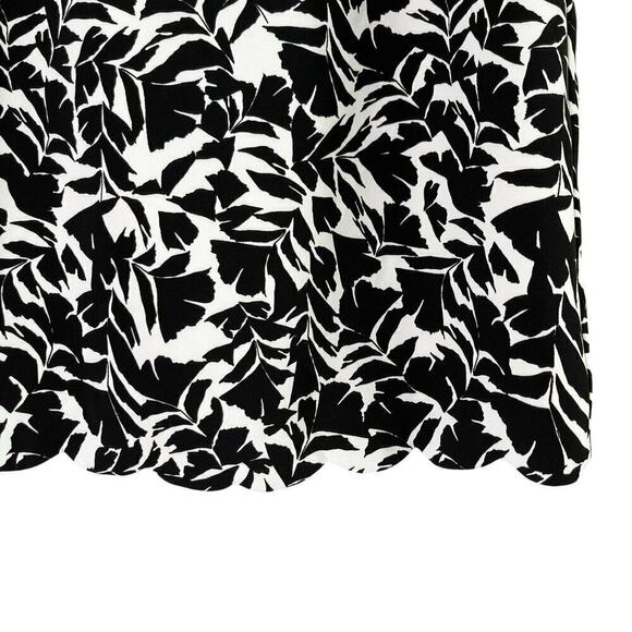 J.Crew Printed Scalloped-Hem Sleeveless Top with Overlapped Back Black White XXS - Picture 6 of 10